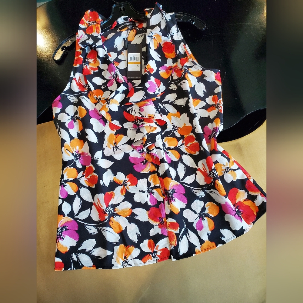 NWT- Karl Lagerfeld Ruffle Summer Sleeveless Blouse!!💜❤️🧡